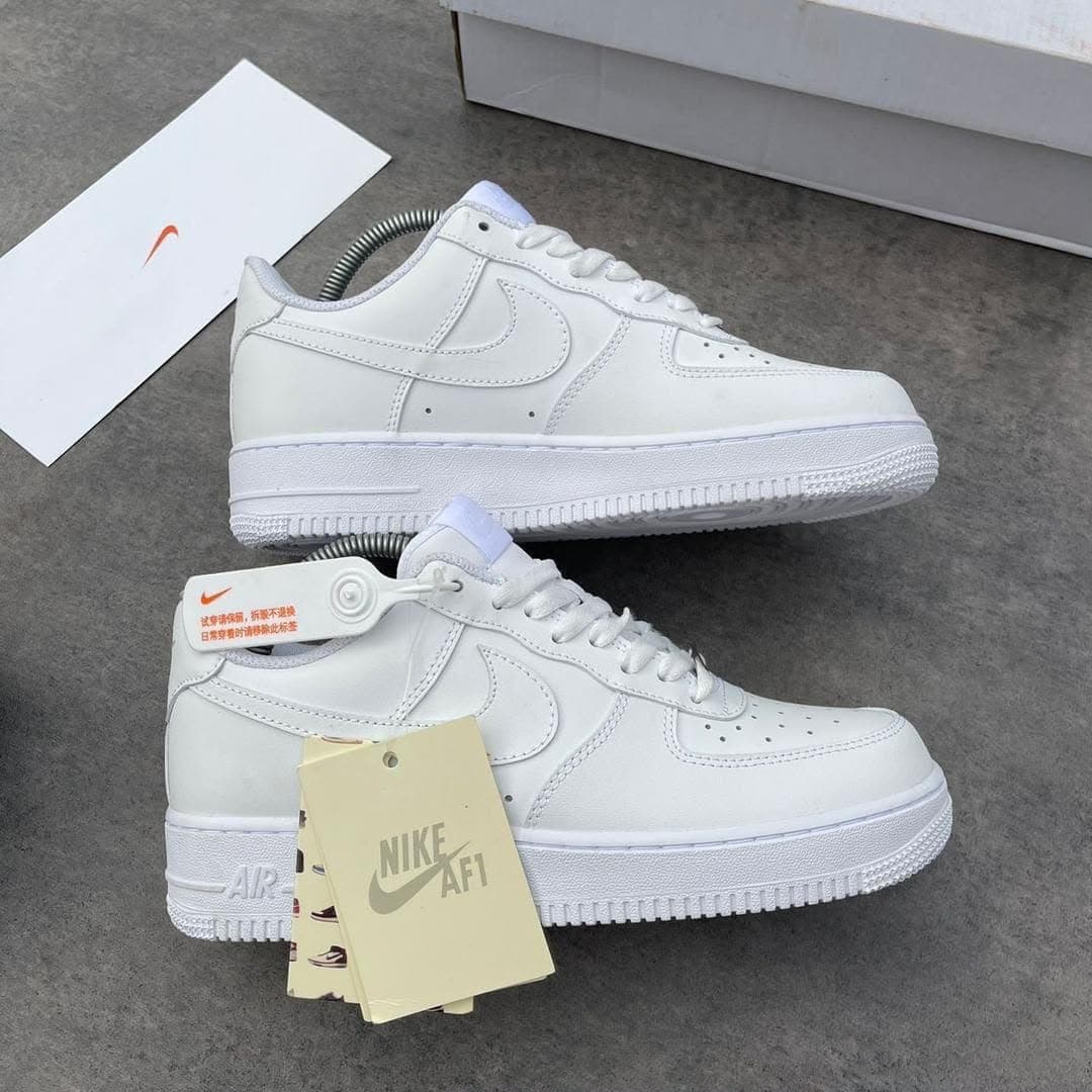 Basket Nike Air Force 1 Basse - Blanc Intégral